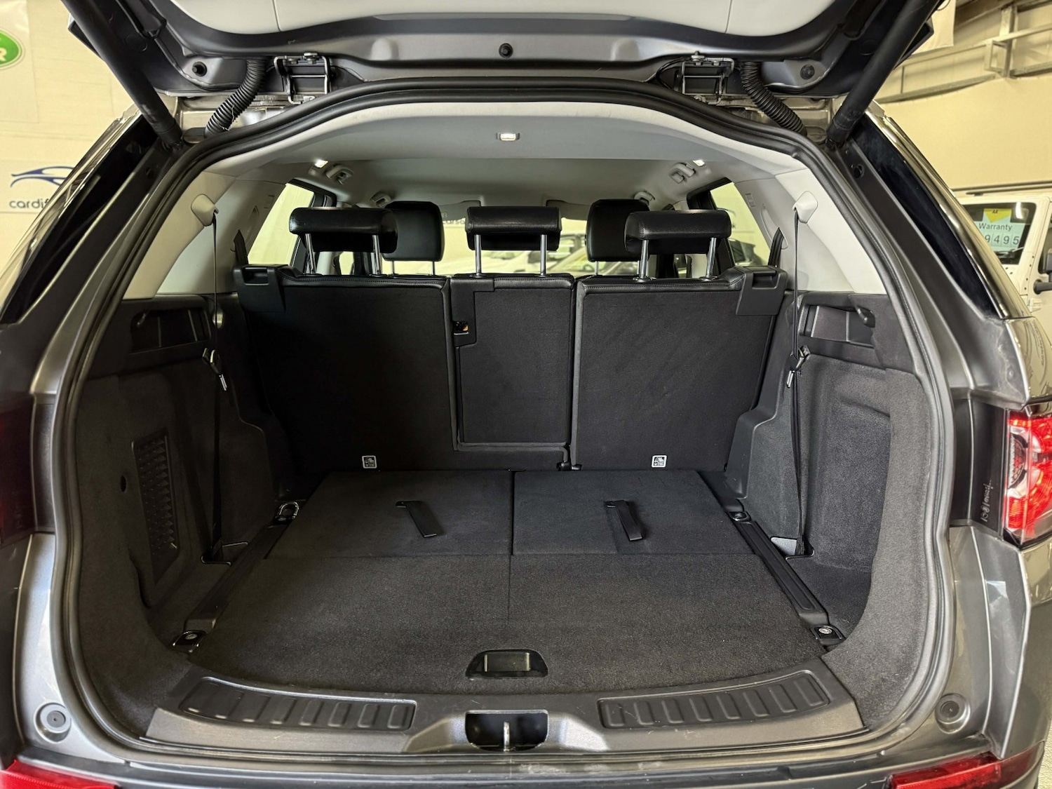 Used Land Rover Discovery Sport 2017 for sale - 77881019: Photo 18