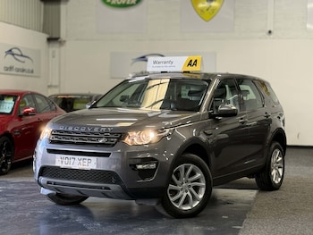 Used Land Rover Discovery Sport 2017 for sale - 77881019: Photo