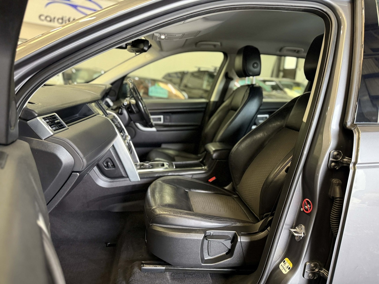 Used Land Rover Discovery Sport 2017 for sale - 77881019: Photo 9