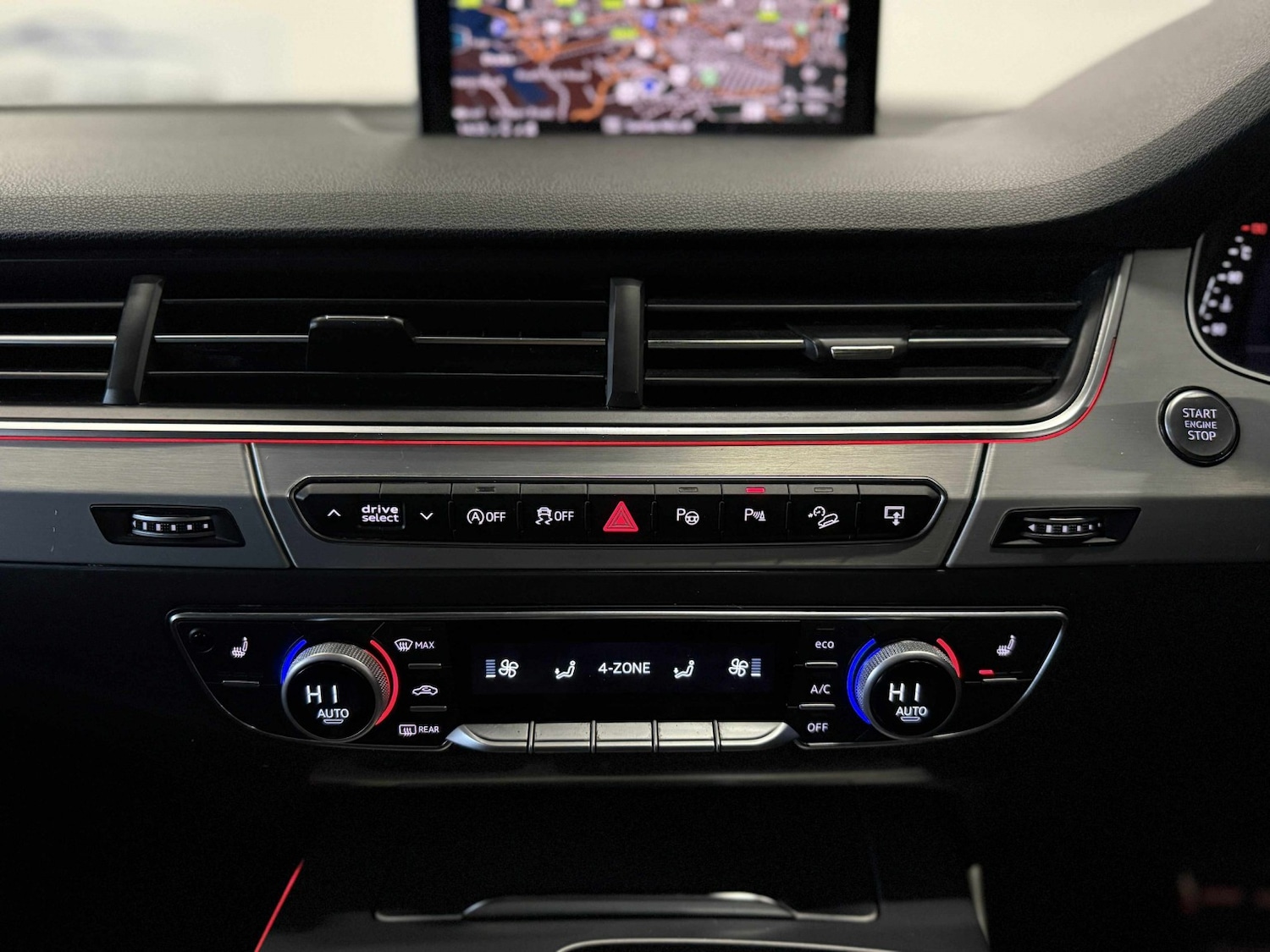 Used Audi Q7 2018 for sale - 76497411: Photo 13