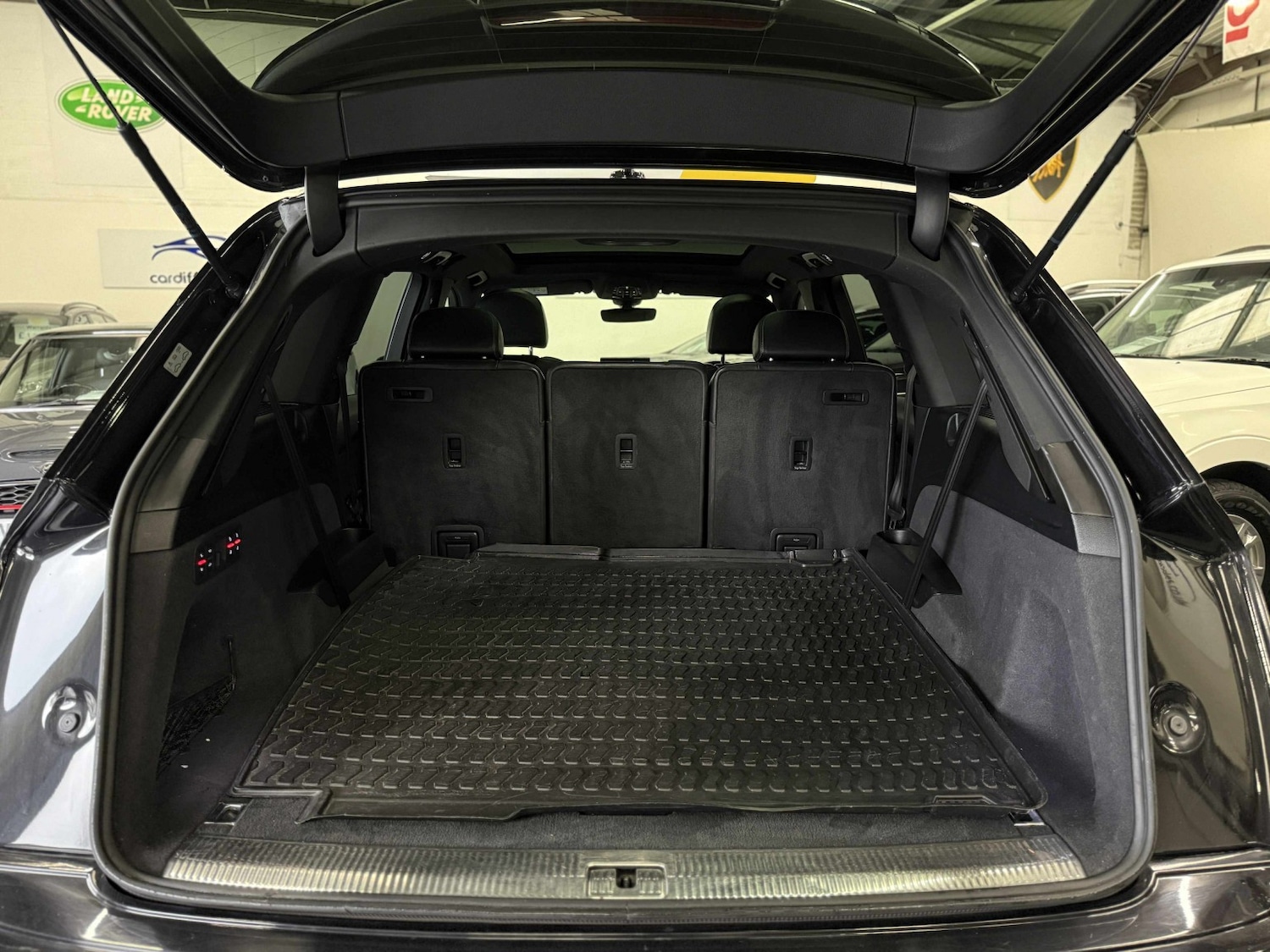 Used Audi Q7 2018 for sale - 76497411: Photo 19