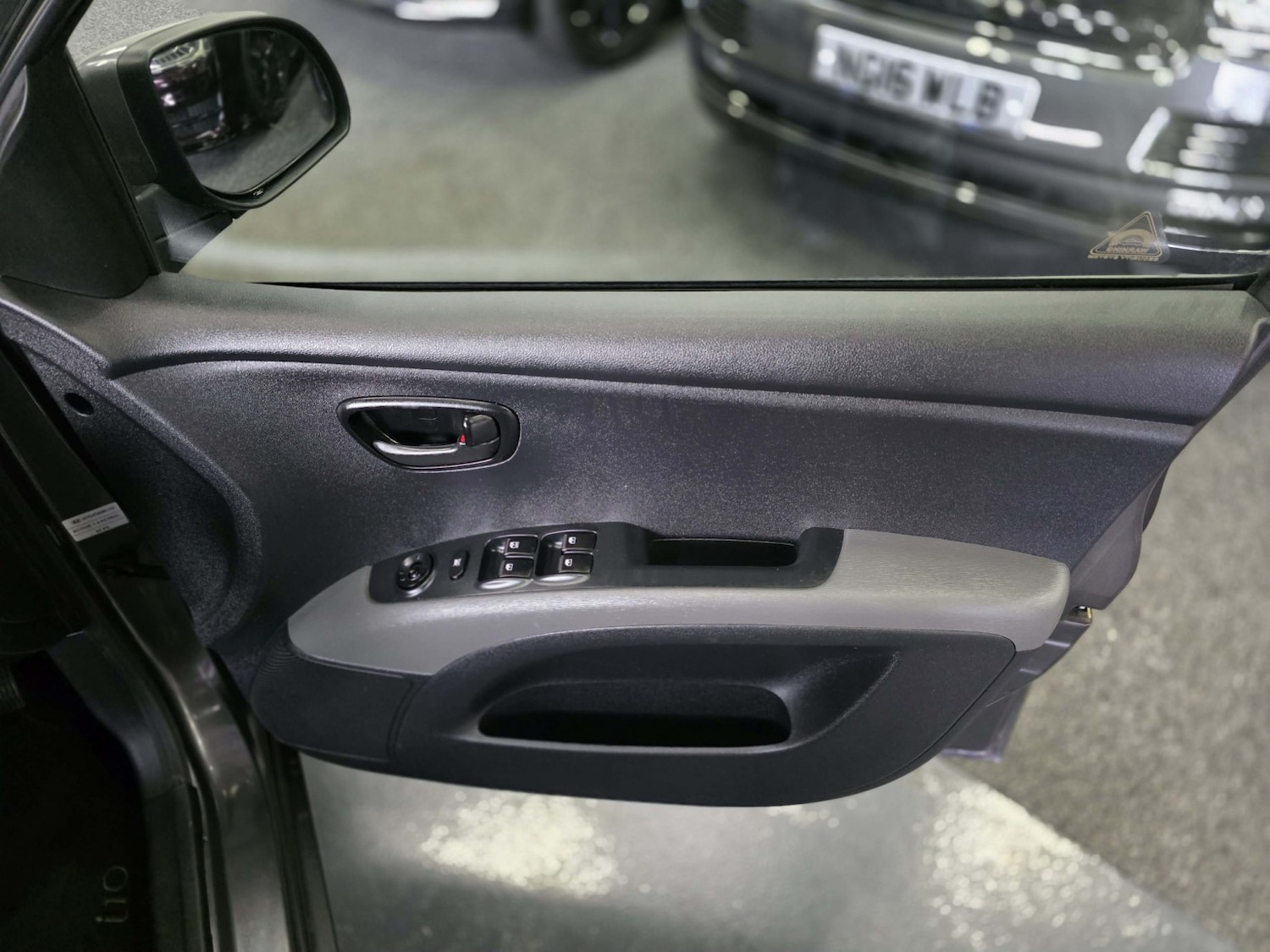 Used Hyundai i10 2012 for sale - 76896924: Photo 23