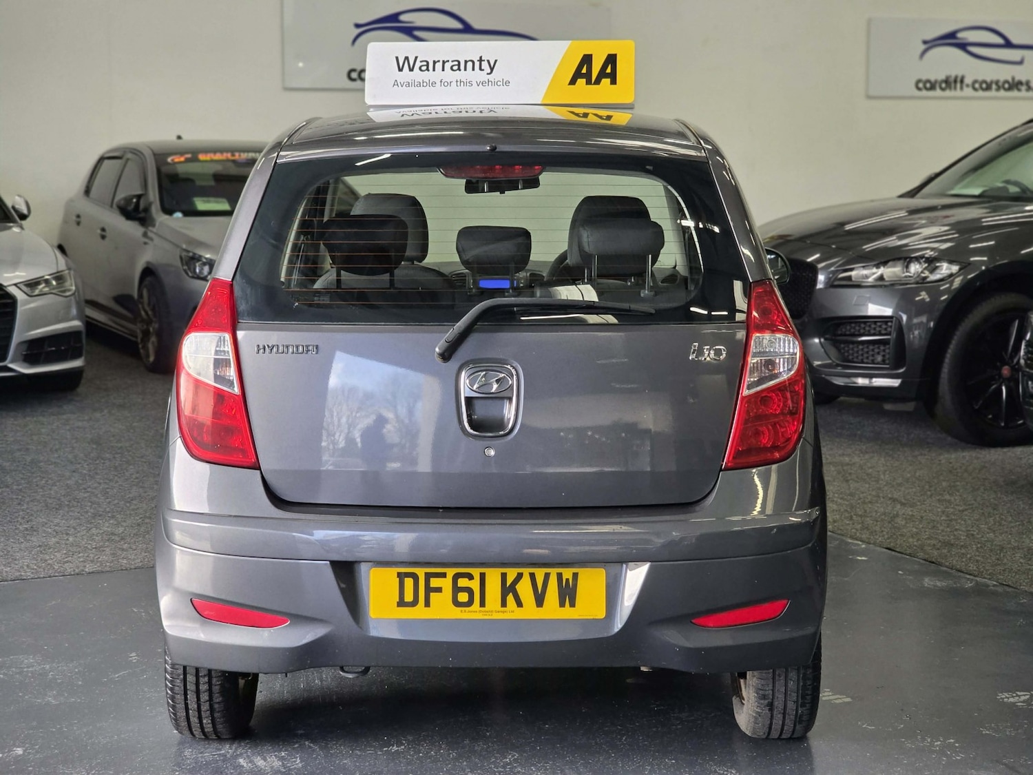 Used Hyundai i10 2012 for sale - 76896924: Photo 6