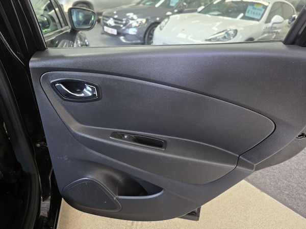 Used Renault Captur 2017 for sale - 74321179: Photo 24