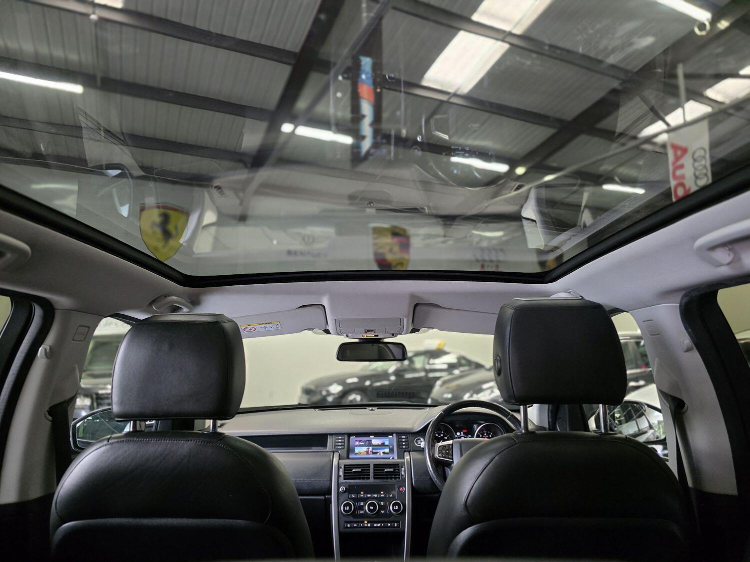 Used Land Rover Discovery Sport 2018 for sale - 76120357: Photo 2