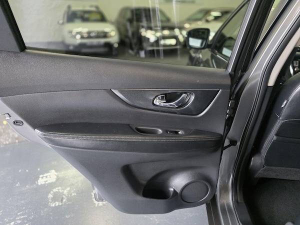 Used Nissan X-Trail 2017 for sale - 76268579: Photo 28