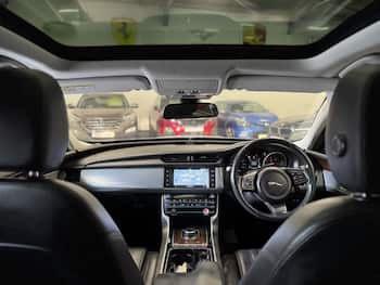 Used Jaguar XF 2017 for sale - 79710758: Photo
