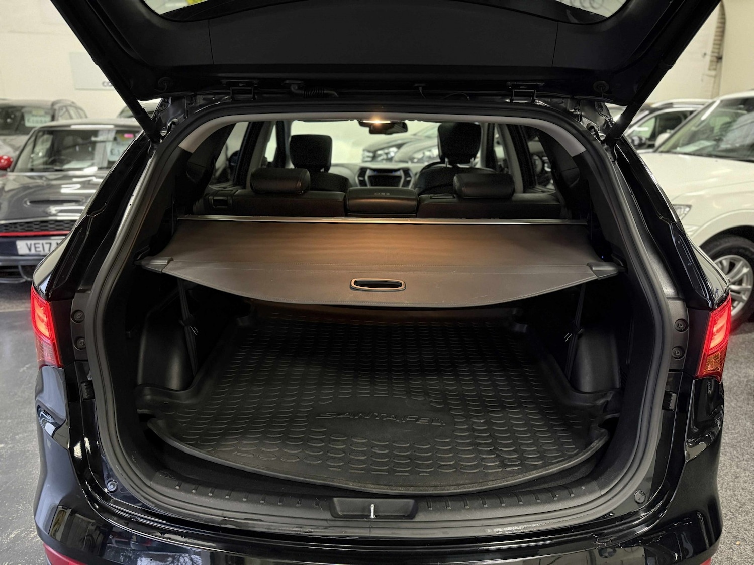 Used Hyundai Santa Fe 2015 for sale - 76482964: Photo 18