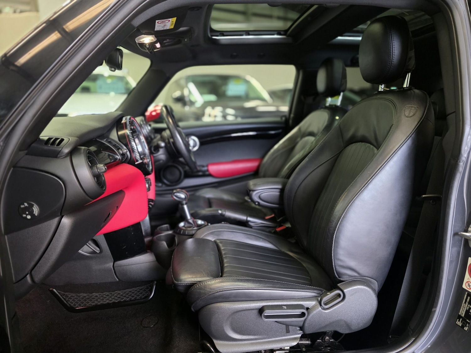 Used MINI Hatch 2017 for sale - 76363050: Photo 9