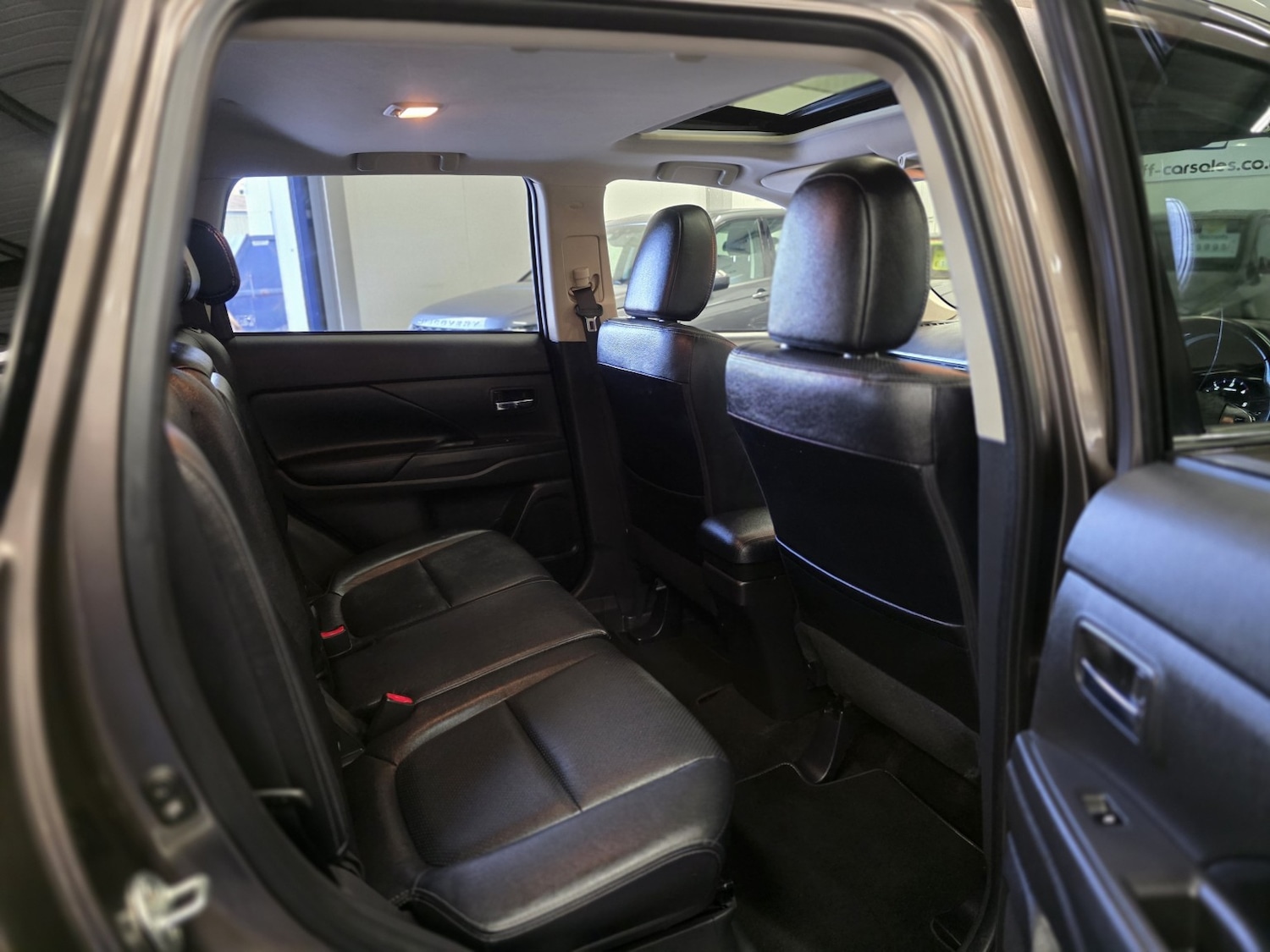 Used Mitsubishi Outlander 2018 for sale - 77921393: Photo 16