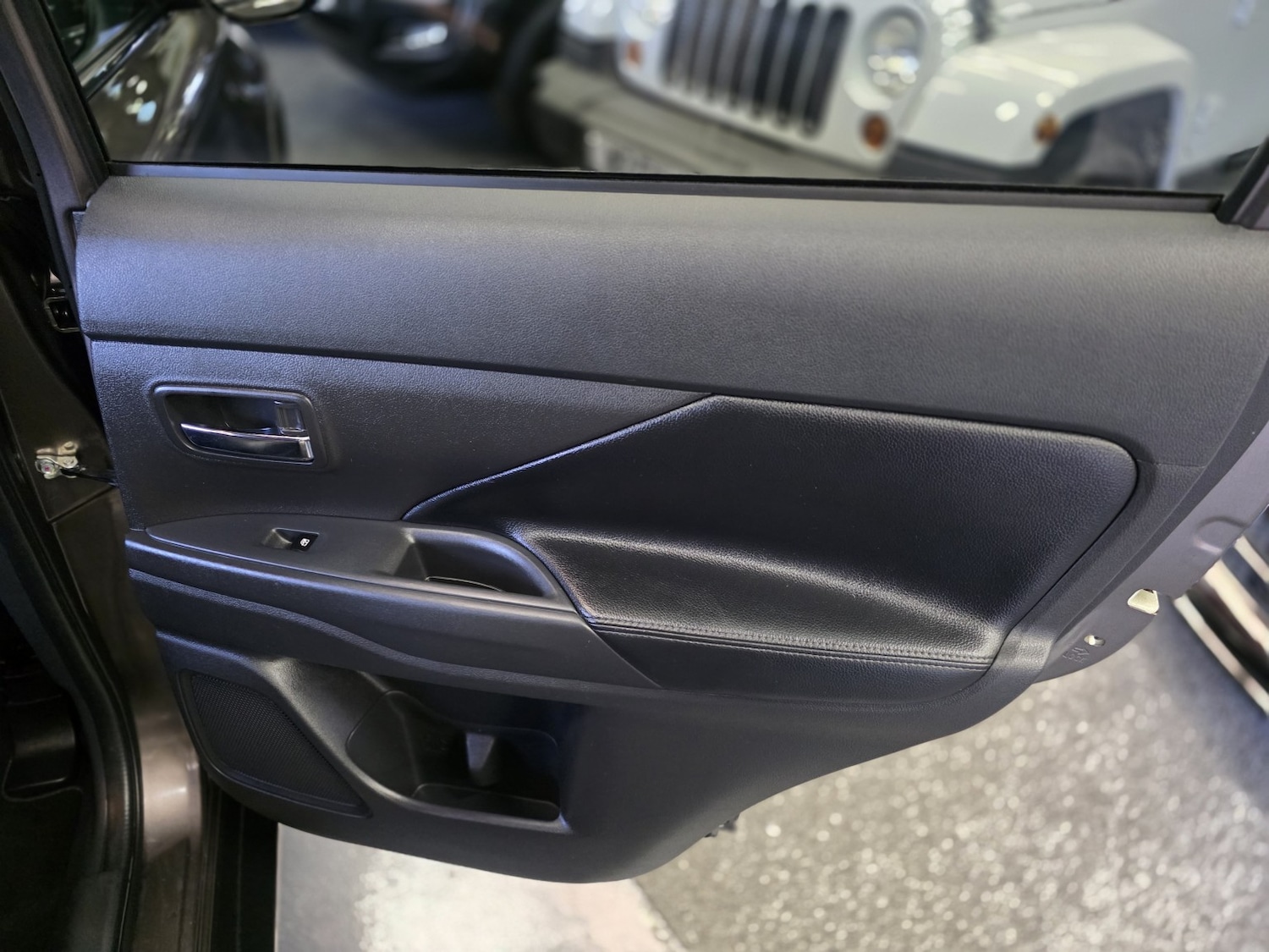 Used Mitsubishi Outlander 2018 for sale - 77921393: Photo 25