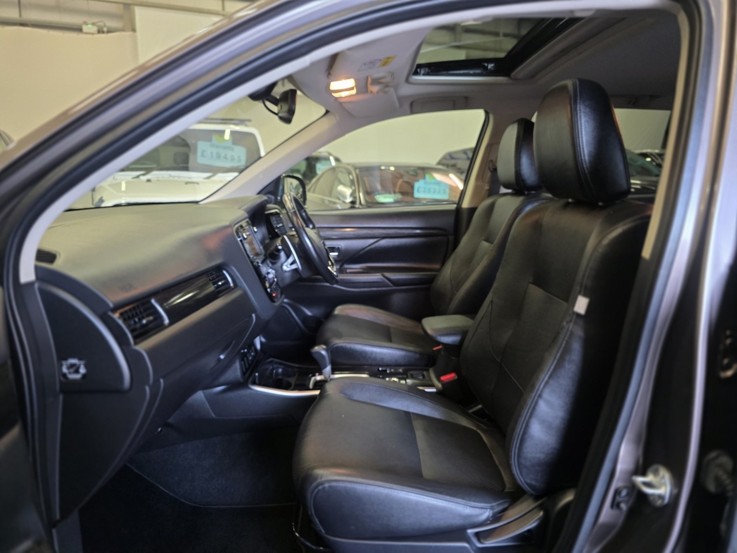 Used Mitsubishi Outlander 2018 for sale - 77921393: Photo 9