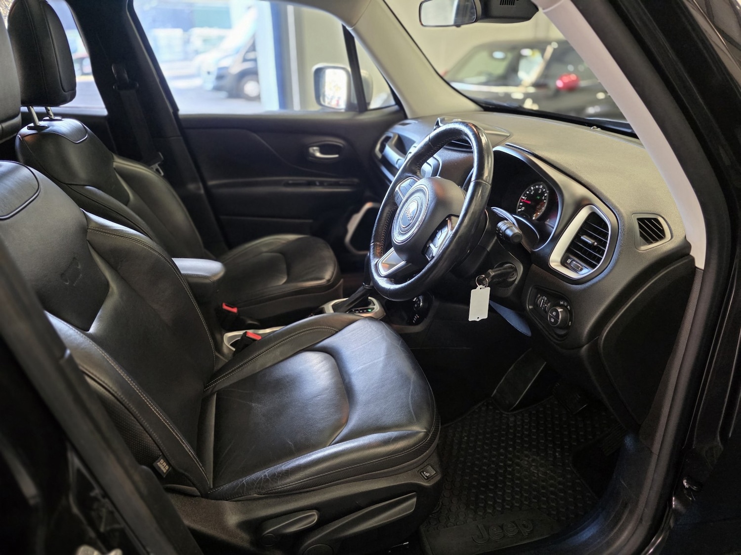 Used Jeep Renegade 2015 for sale - 76631467: Photo 15