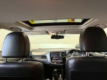 Used Mitsubishi Outlander 2017 for sale - 78558852: Photo