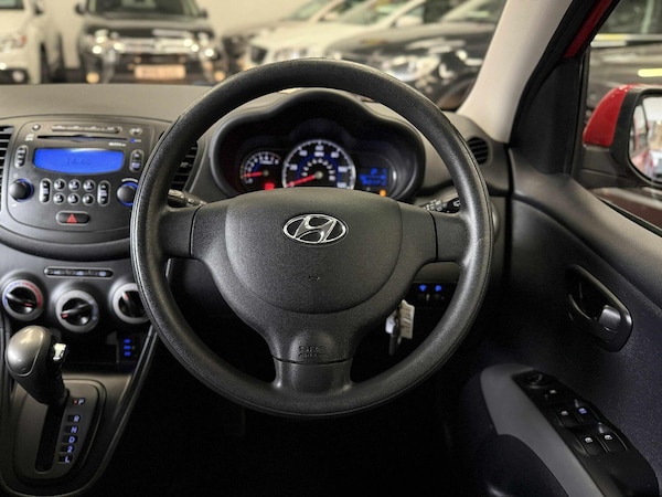 Used Hyundai i10 2012 for sale - 76246193: Photo 11