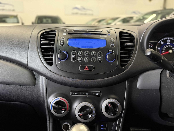 Used Hyundai i10 2012 for sale - 76246193: Photo 13