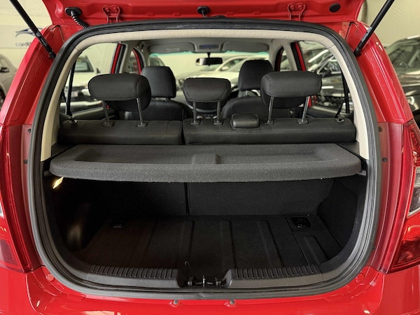 Used Hyundai i10 2012 for sale - 76246193: Photo 18