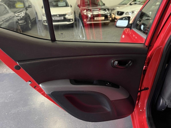 Used Hyundai i10 2012 for sale - 76246193: Photo 26