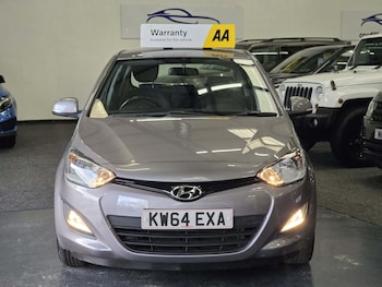 Used Hyundai i20 2015 for sale - 77357290: Photo
