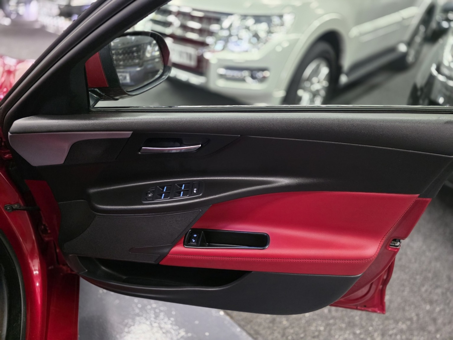 Used Jaguar XE 2016 for sale - 76560066: Photo 24