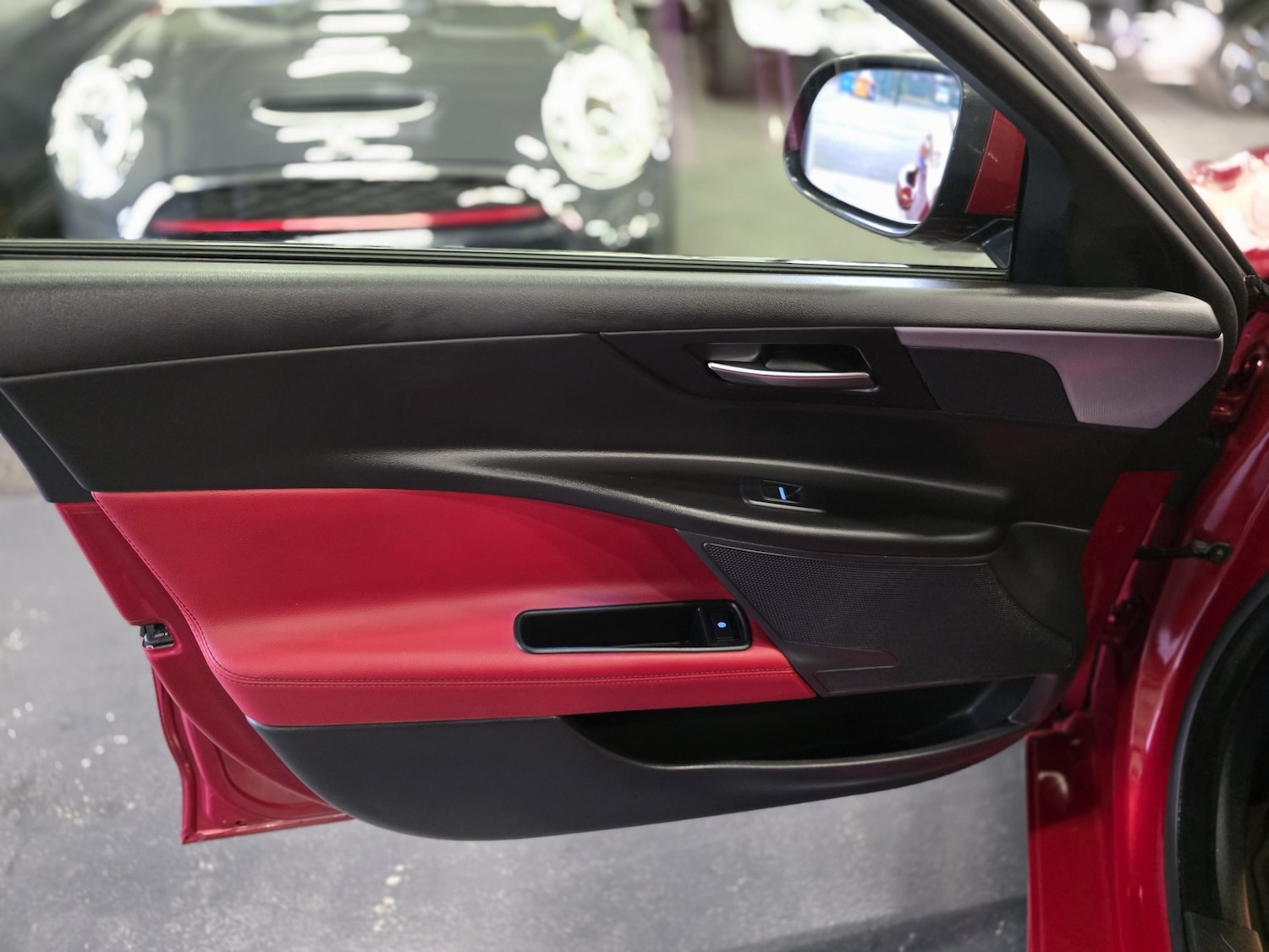 Used Jaguar XE 2016 for sale - 76560066: Photo 26