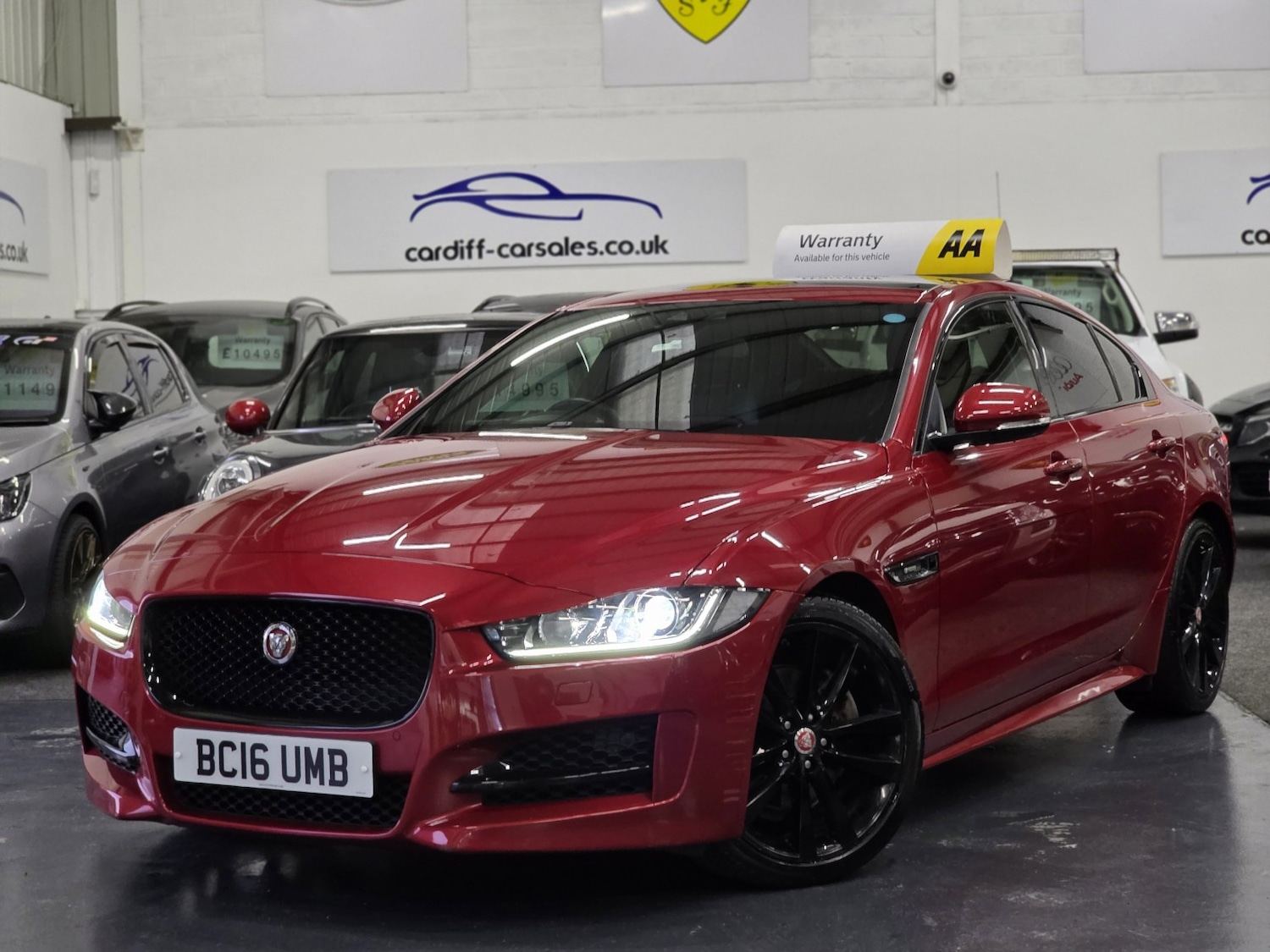 Used Jaguar XE 2016 for sale - 76560066: Photo 4