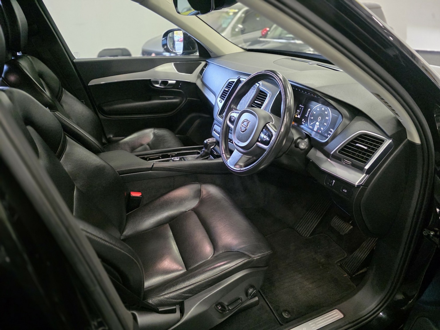 Used Volvo XC90 2017 for sale - 76397034: Photo 15