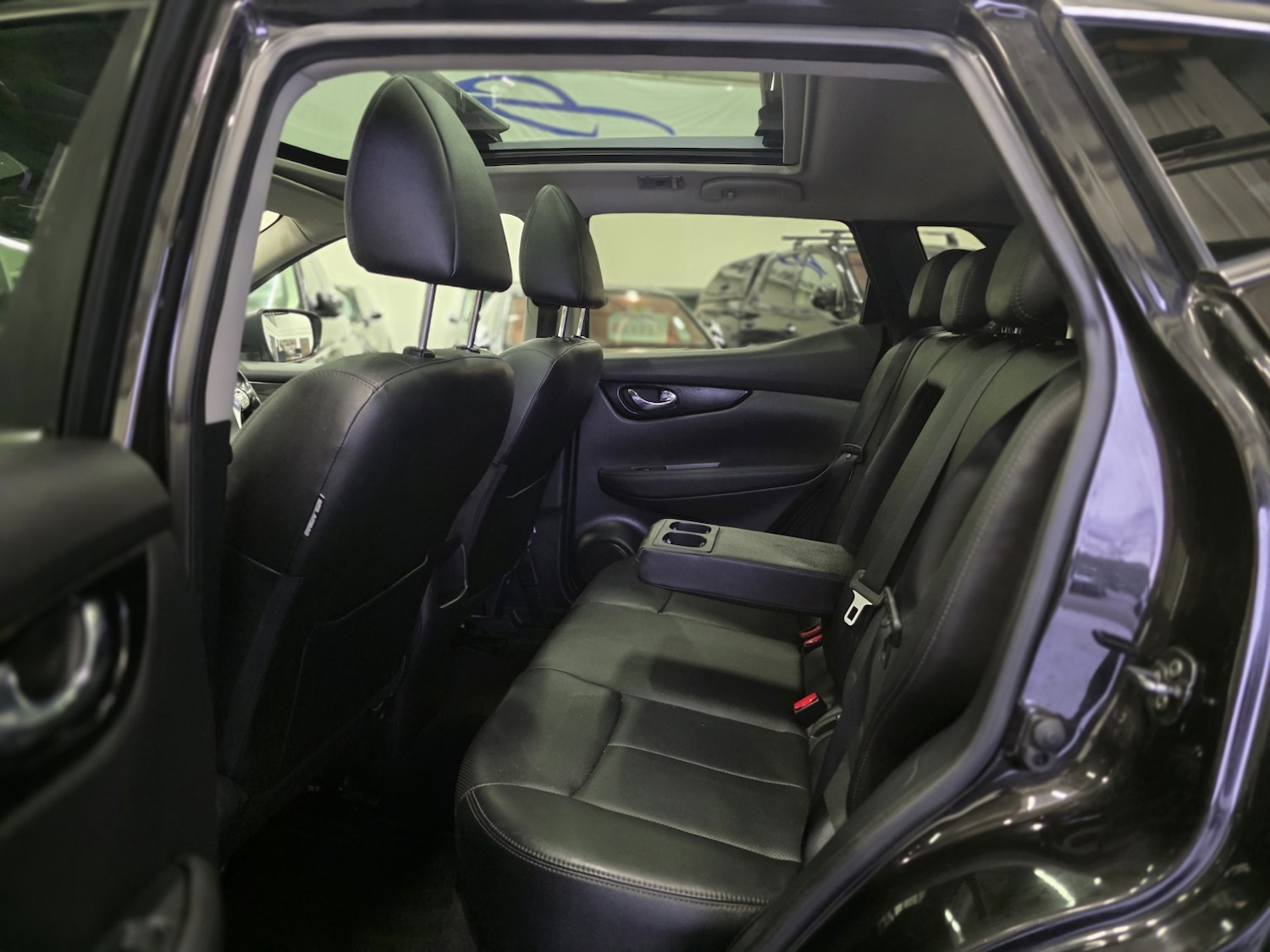 Used Nissan Qashqai 2016 for sale - 77277403: Photo 17