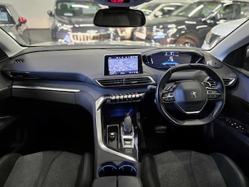 Used Peugeot 5008 2020 for sale - 76387381: Photo