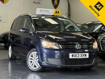 Used Volkswagen Touran 2013 for sale - 75999932: Photo