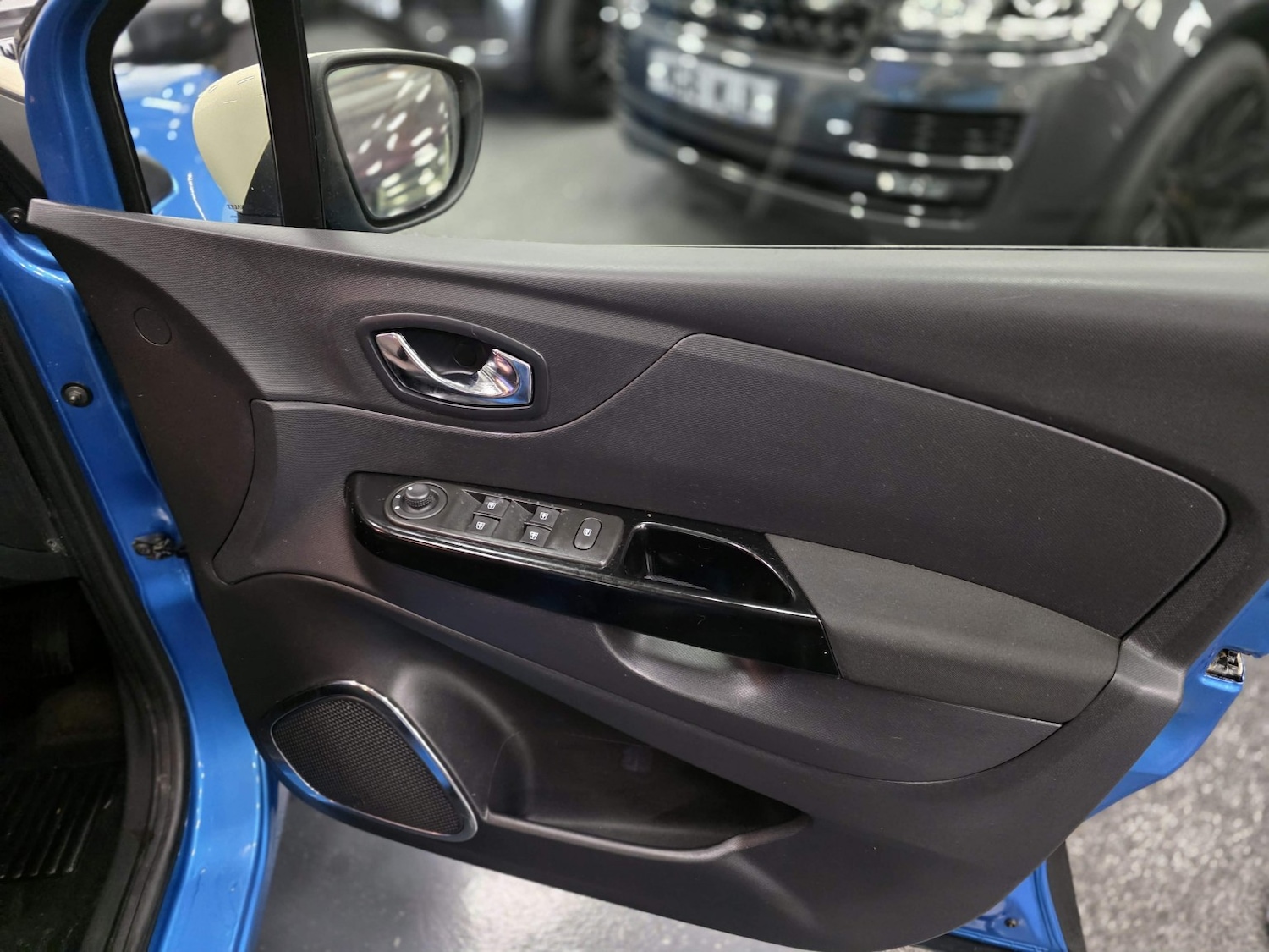 Used Renault Captur 2014 for sale - 77140769: Photo 23