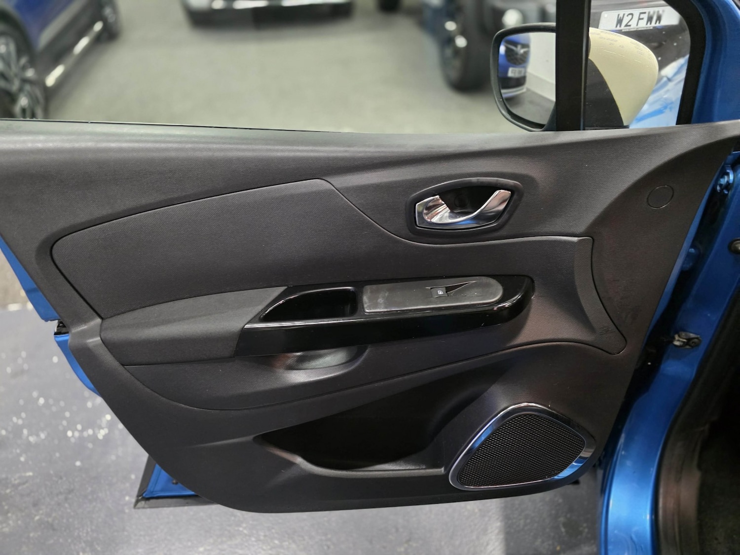 Used Renault Captur 2014 for sale - 77140769: Photo 25