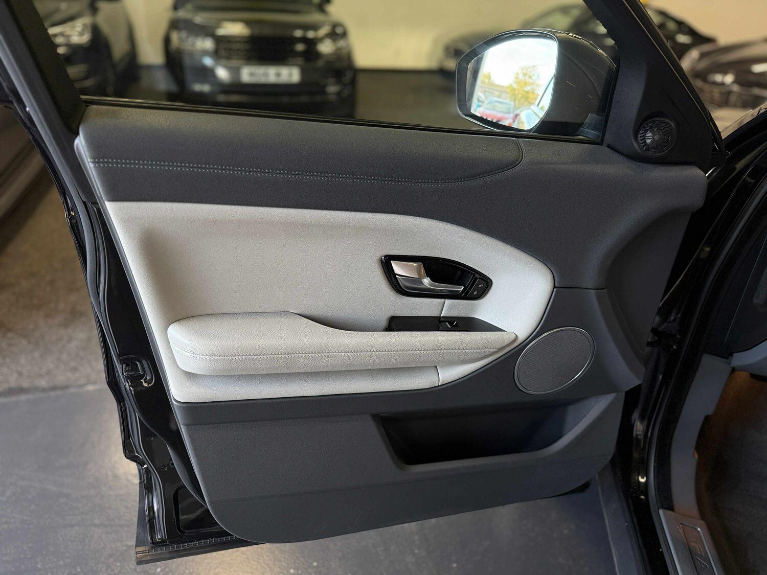 Used Land Rover Range Rover Evoque 2017 for sale - 76120278: Photo 25