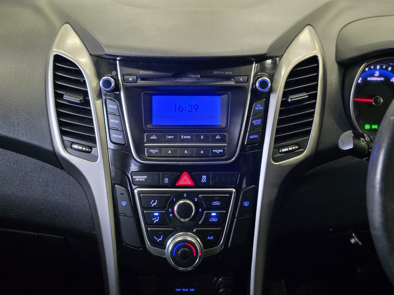 Used Hyundai i30 2013 for sale - 76571110: Photo 12