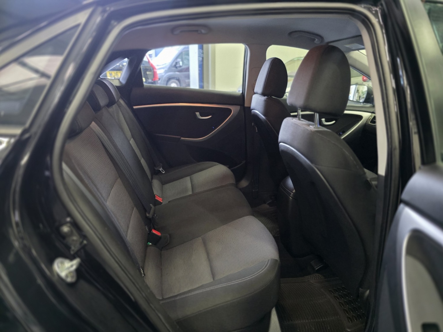 Used Hyundai i30 2013 for sale - 76571110: Photo 15