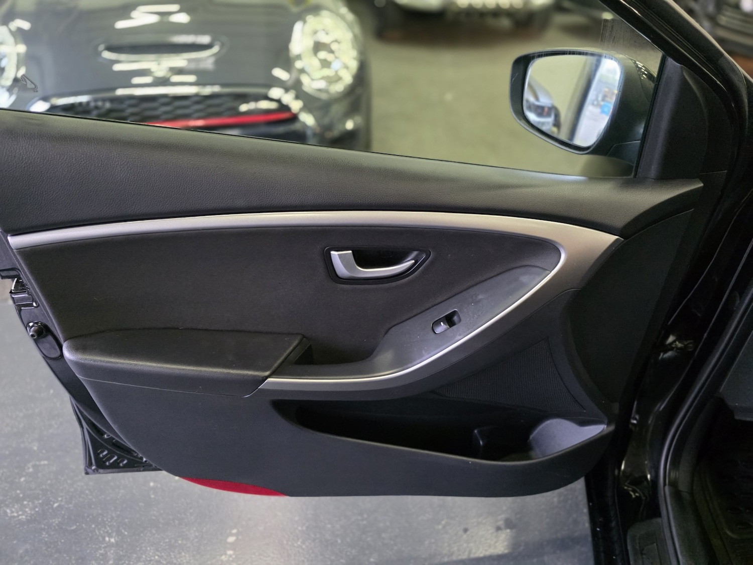 Used Hyundai i30 2013 for sale - 76571110: Photo 25