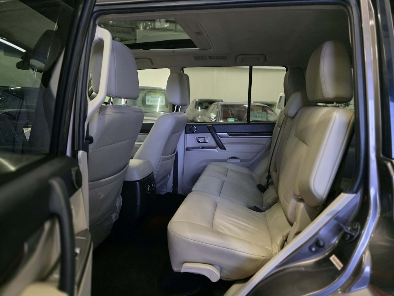 Used Mitsubishi Shogun 2016 for sale - 77173233: Photo 17