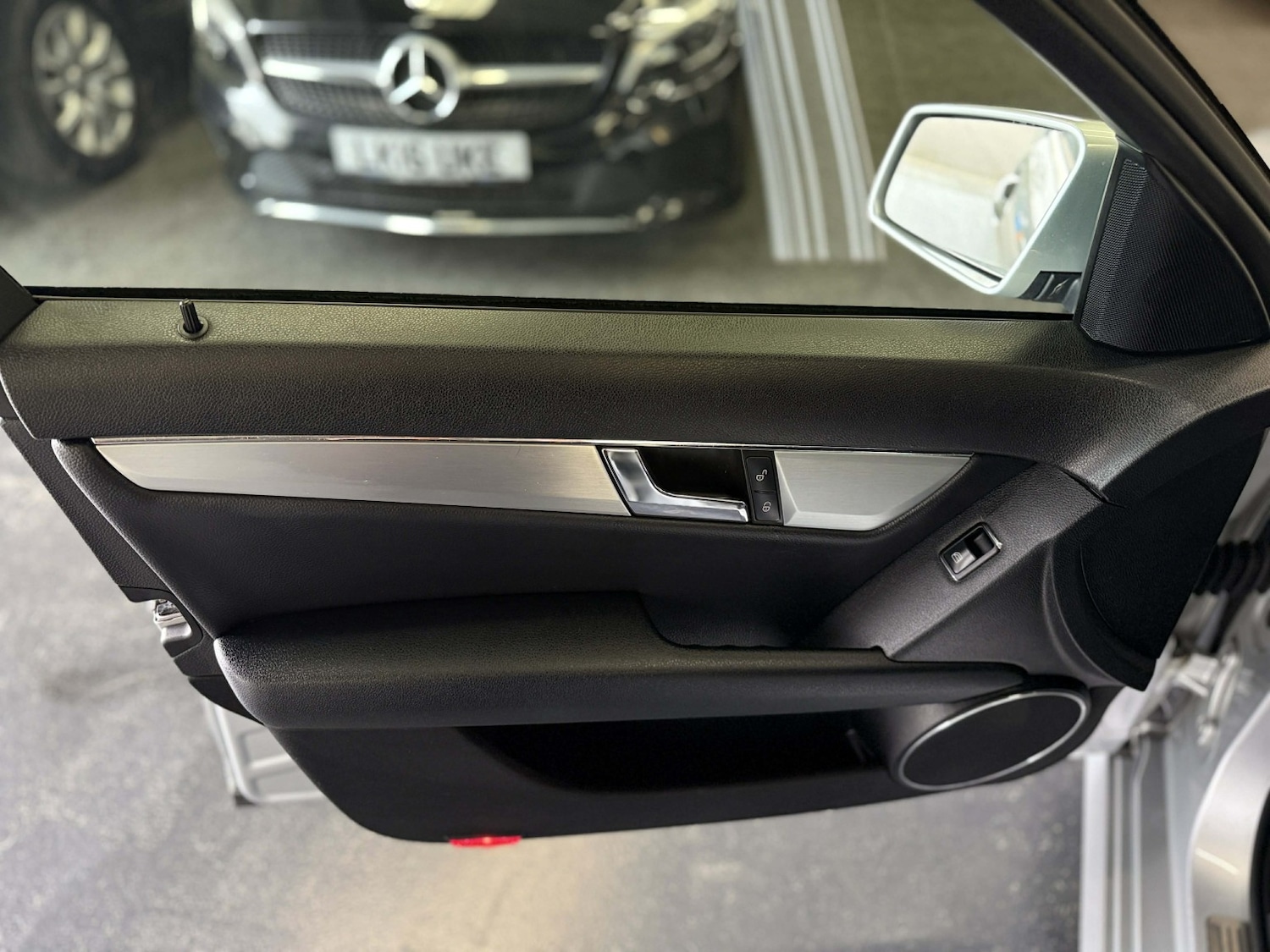 Used Mercedes-Benz C Class 2009 for sale - 78098201: Photo 27