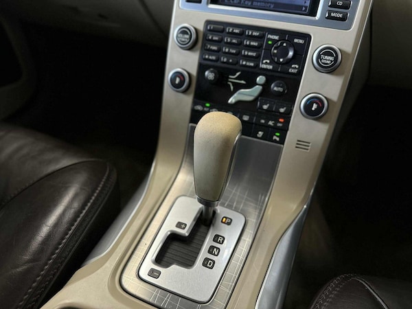 Used Volvo XC70 2011 for sale - 75266784: Photo 13