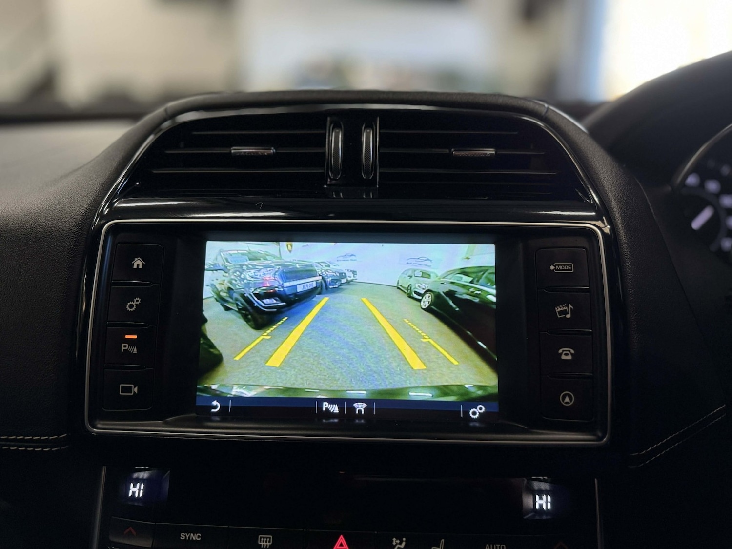 Used Jaguar XE 2015 for sale - 78018308: Photo 13