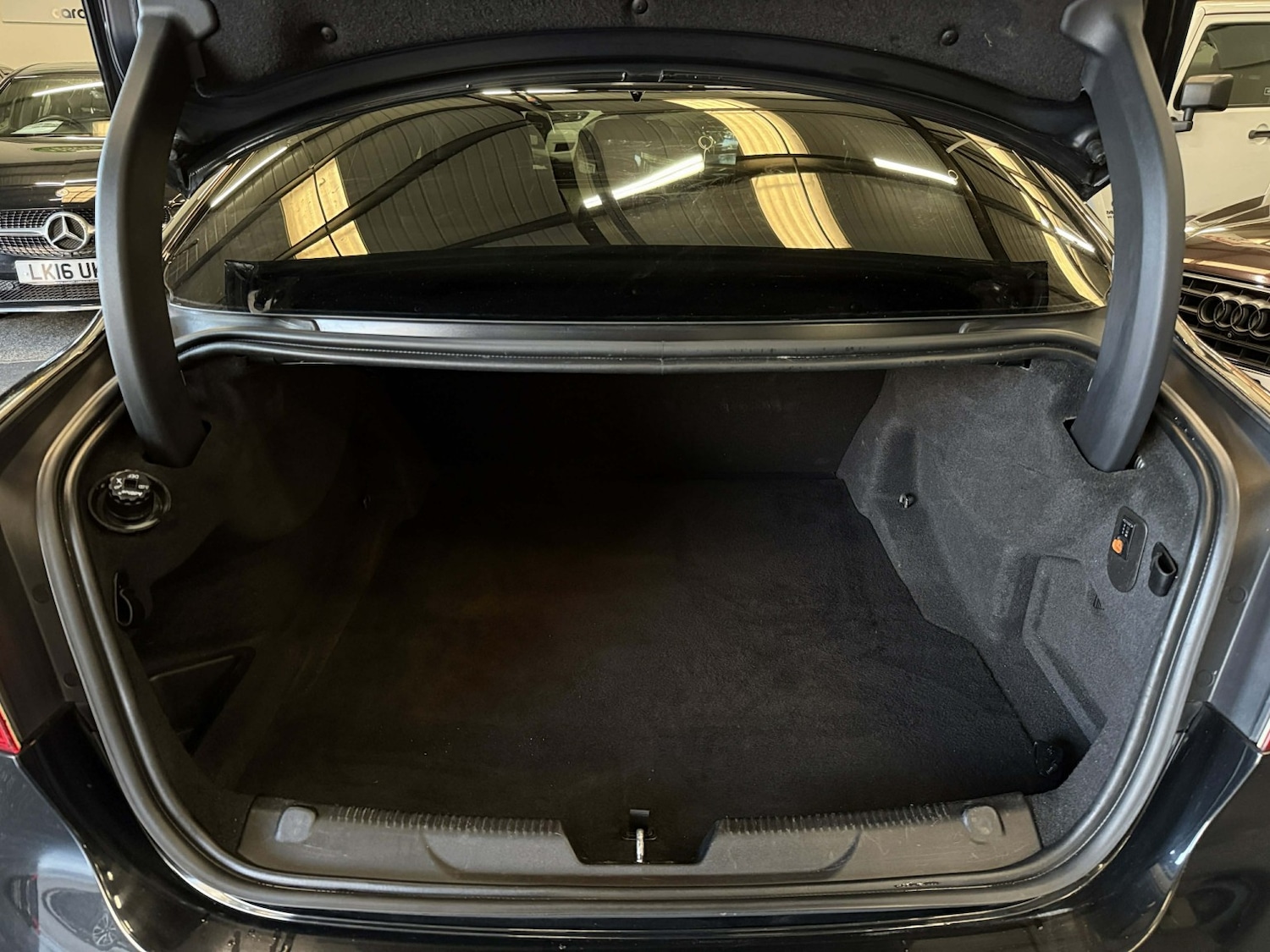 Used Jaguar XE 2015 for sale - 78018308: Photo 18