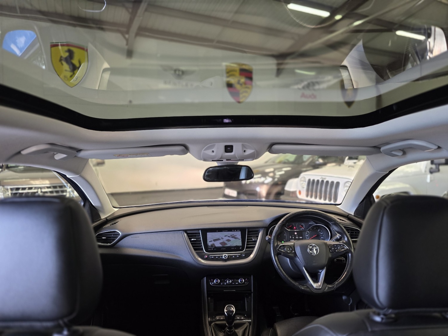 Used Vauxhall Grandland X 2018 for sale - 77228269: Photo 2