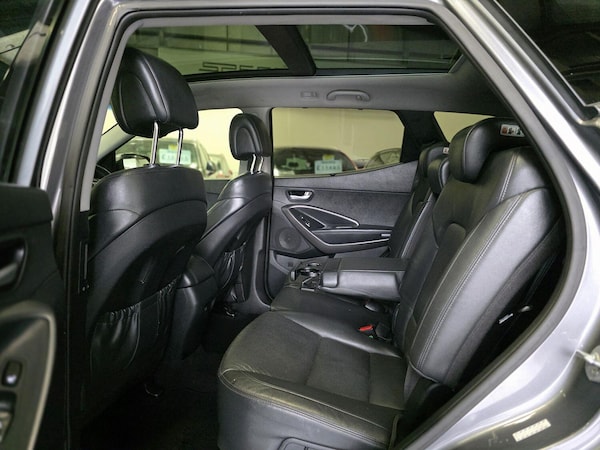 Used Hyundai Santa Fe 2016 for sale - 75740455: Photo 17