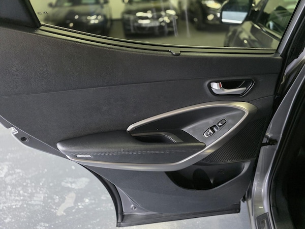 Used Hyundai Santa Fe 2016 for sale - 75740455: Photo 27