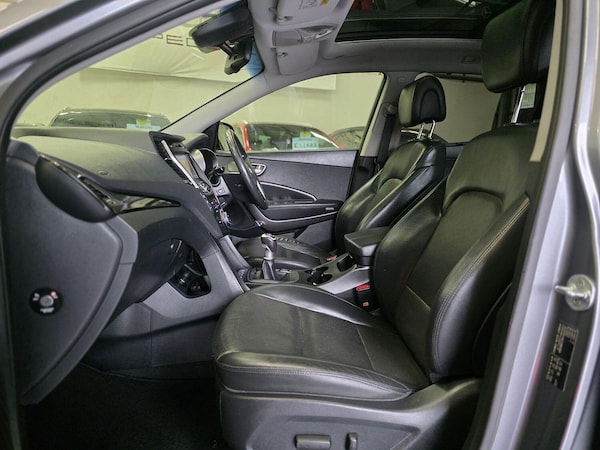 Used Hyundai Santa Fe 2016 for sale - 75740455: Photo 9