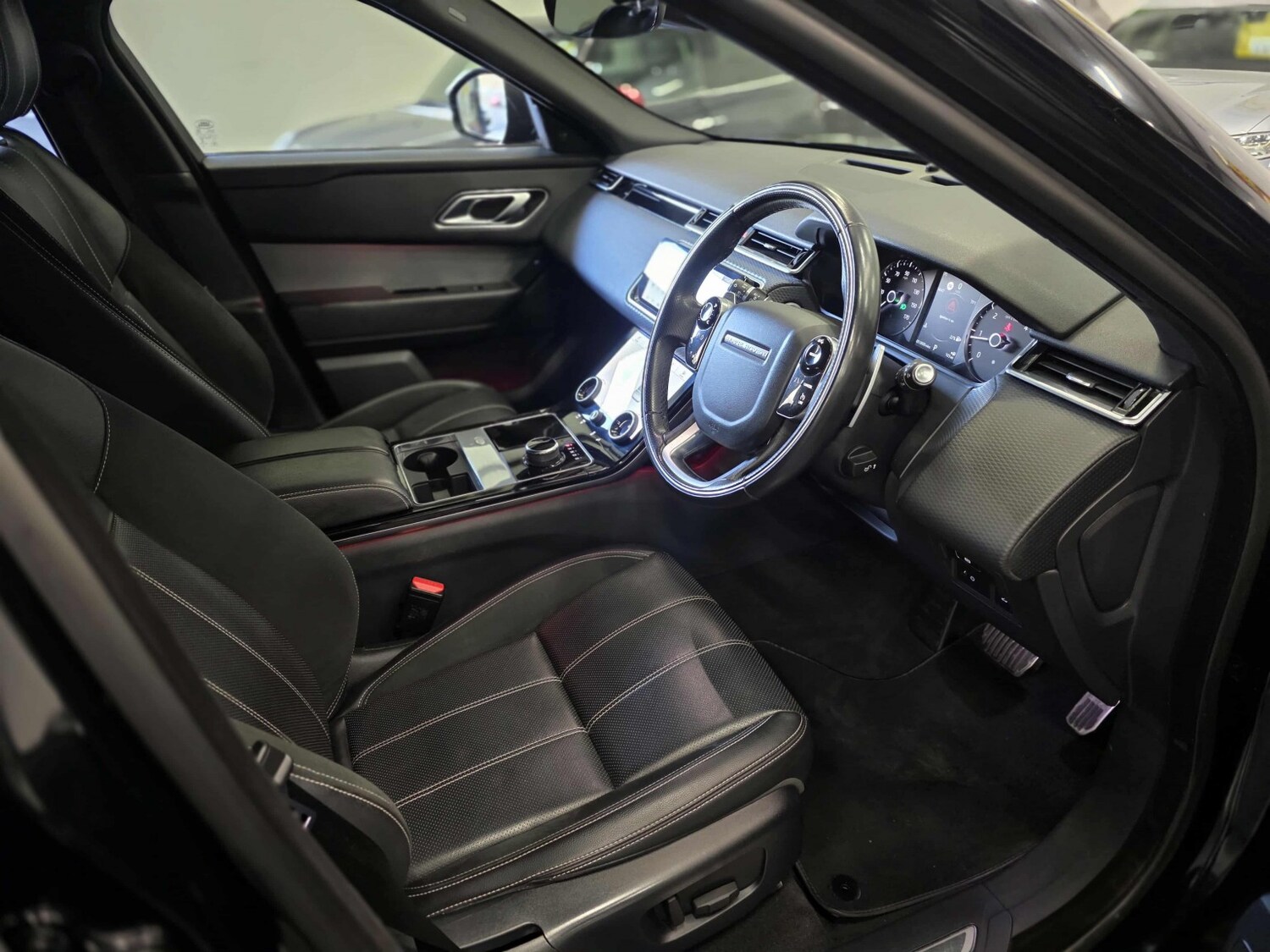 Used Land Rover Range Rover Velar 2018 for sale - 76821641: Photo 15