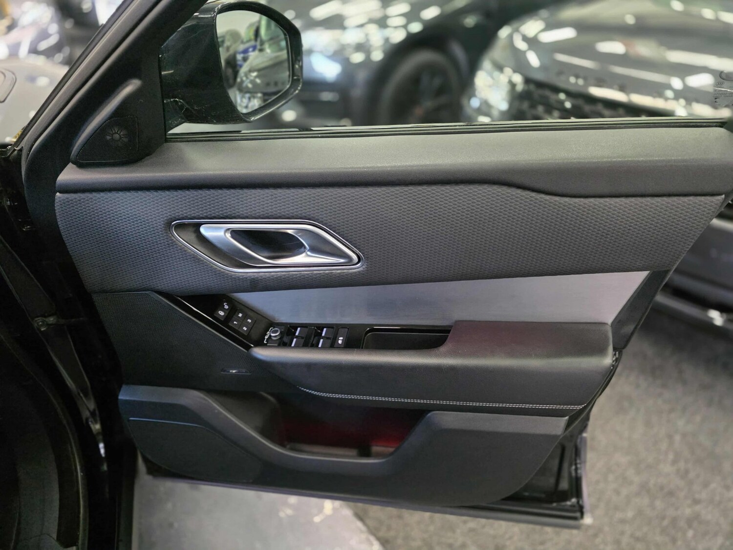 Used Land Rover Range Rover Velar 2018 for sale - 76821641: Photo 24