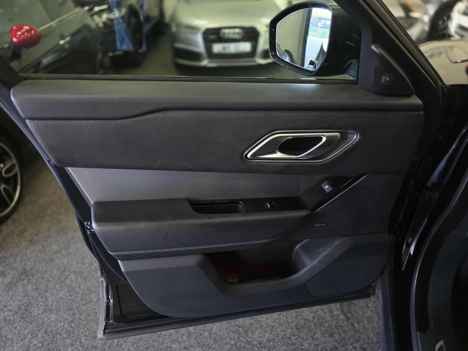 Used Land Rover Range Rover Velar 2018 for sale - 76821641: Photo 26