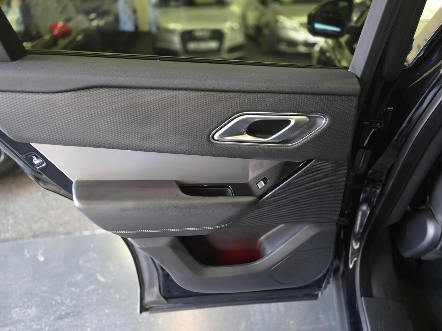 Used Land Rover Range Rover Velar 2018 for sale - 76821641: Photo 27