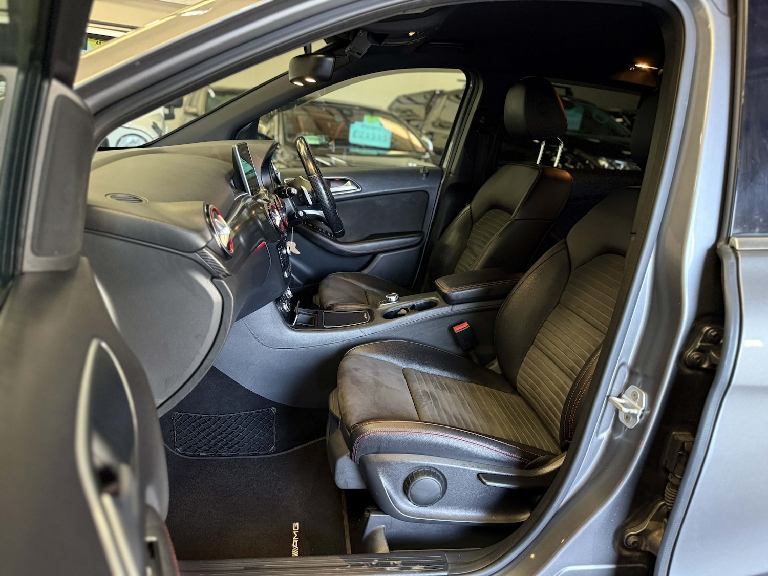 Used Mercedes-Benz B Class 2016 for sale - 77891655: Photo 9